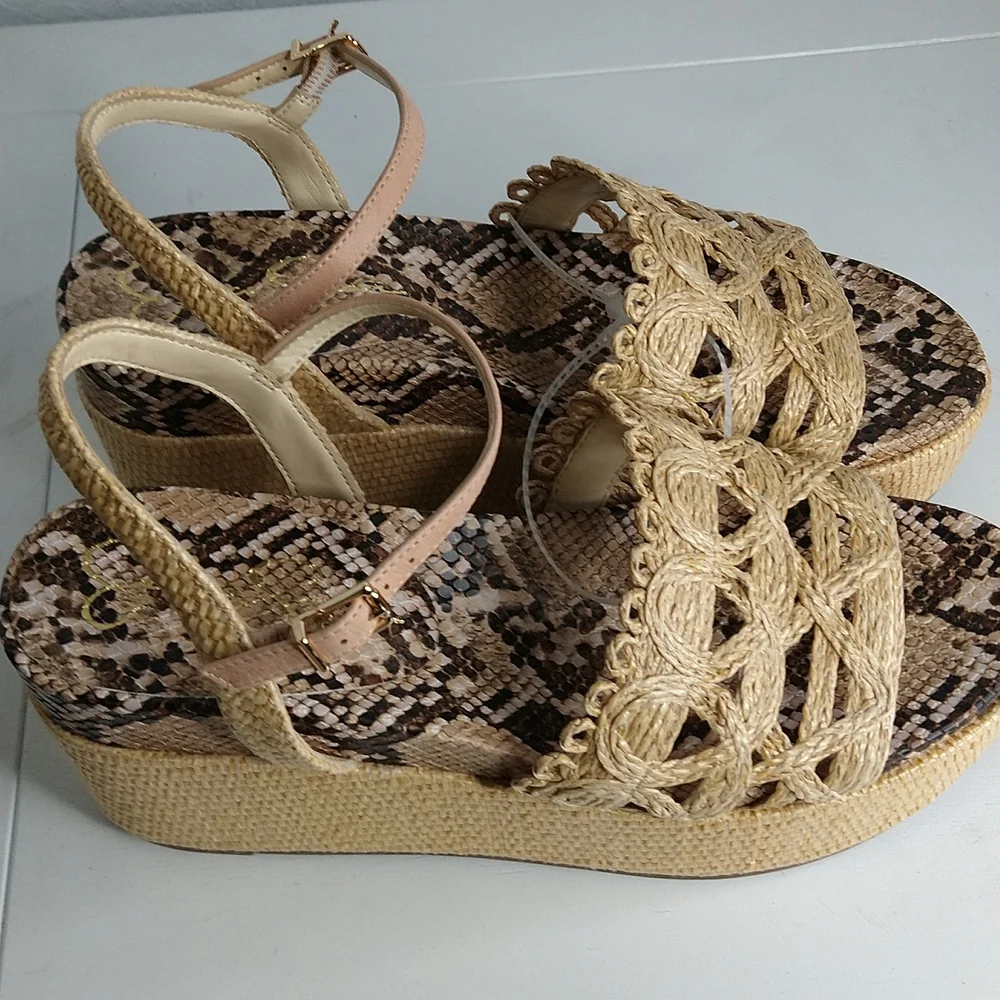 Woven Raffia Platform Sandal - Beige